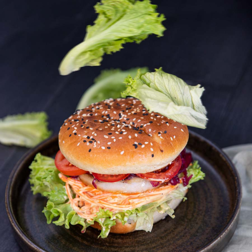 1-zuvies-burgeris_1695366568-47bf62beec2eccc01583c728dcaa28b7.jpg